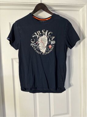 VM Corsica Graphic Crewneck T-Shirt - Navy with Orange Trim